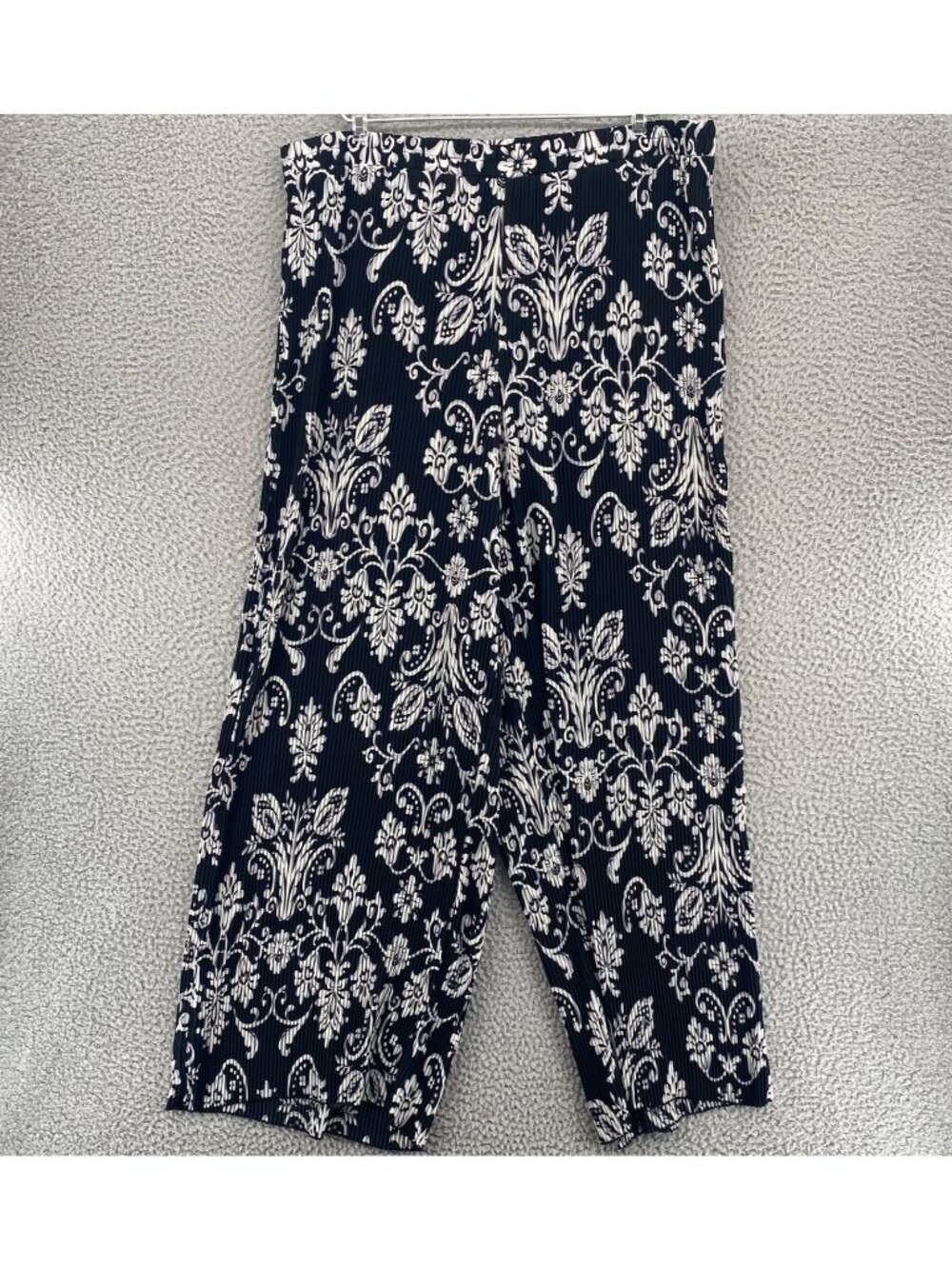 CATO Pants Womens Extra Large Black Floral Pleated Flared Leg Palazzo High Rise